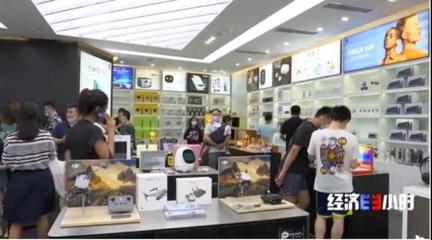 海南免稅店一個月賣出24.9億:店鋪排長隊,機場增提貨口